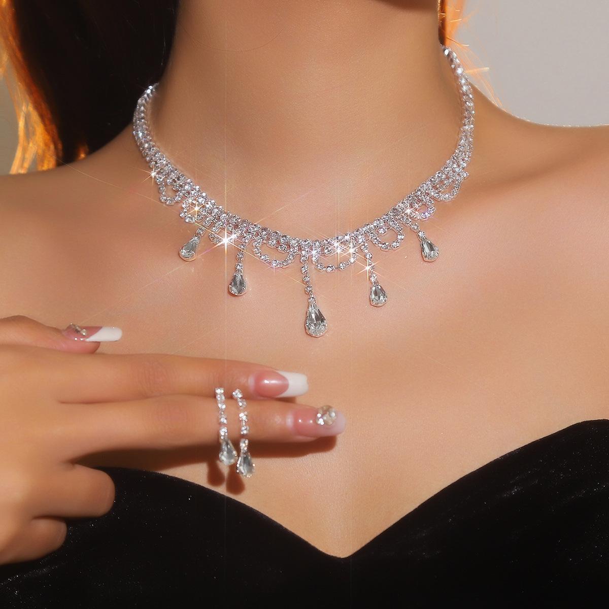 Блестящее ожерелье из двух частей, серьги с бриллиантами, стильный универсальный комплект из двух частей